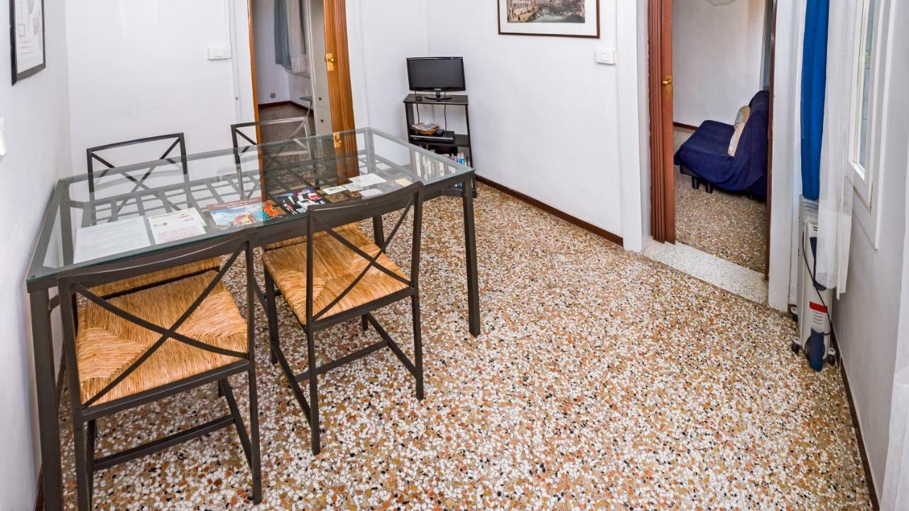 A La Pescaria Studios Venedig Exterior foto